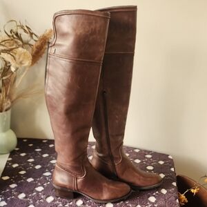 Sz 10 Vince Camuto Thigh High Leather Boots in Deep Brown